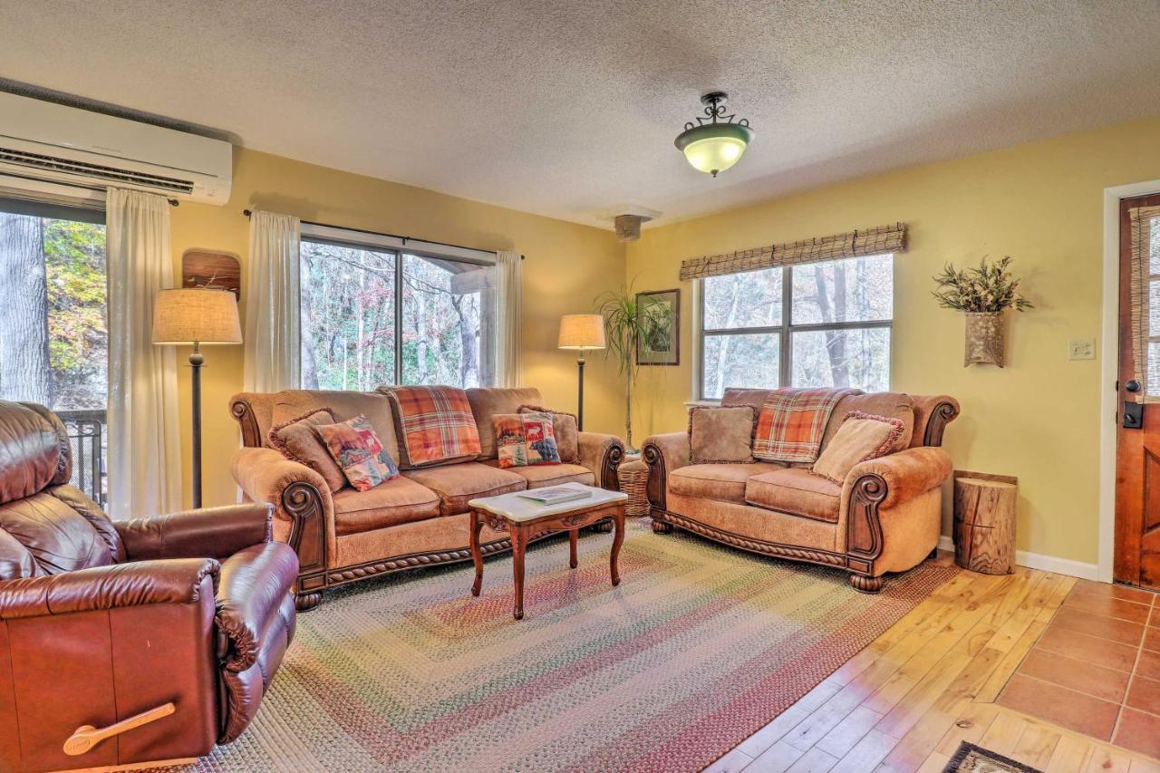 Creekside Retreat With Deck, 18 Miles To Wolf Ridge Βίλα Weaverville Εξωτερικό φωτογραφία
