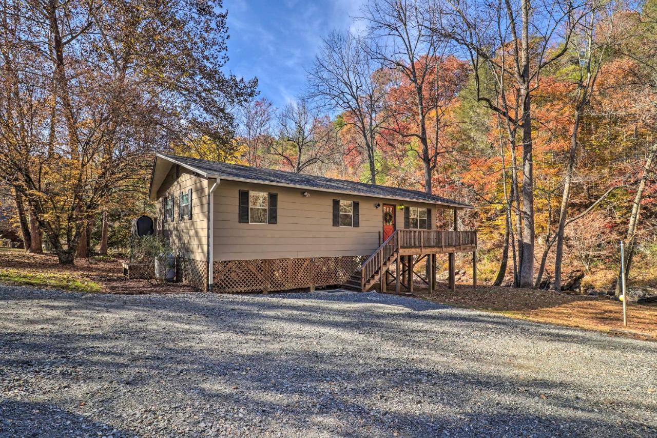 Creekside Retreat With Deck, 18 Miles To Wolf Ridge Βίλα Weaverville Εξωτερικό φωτογραφία